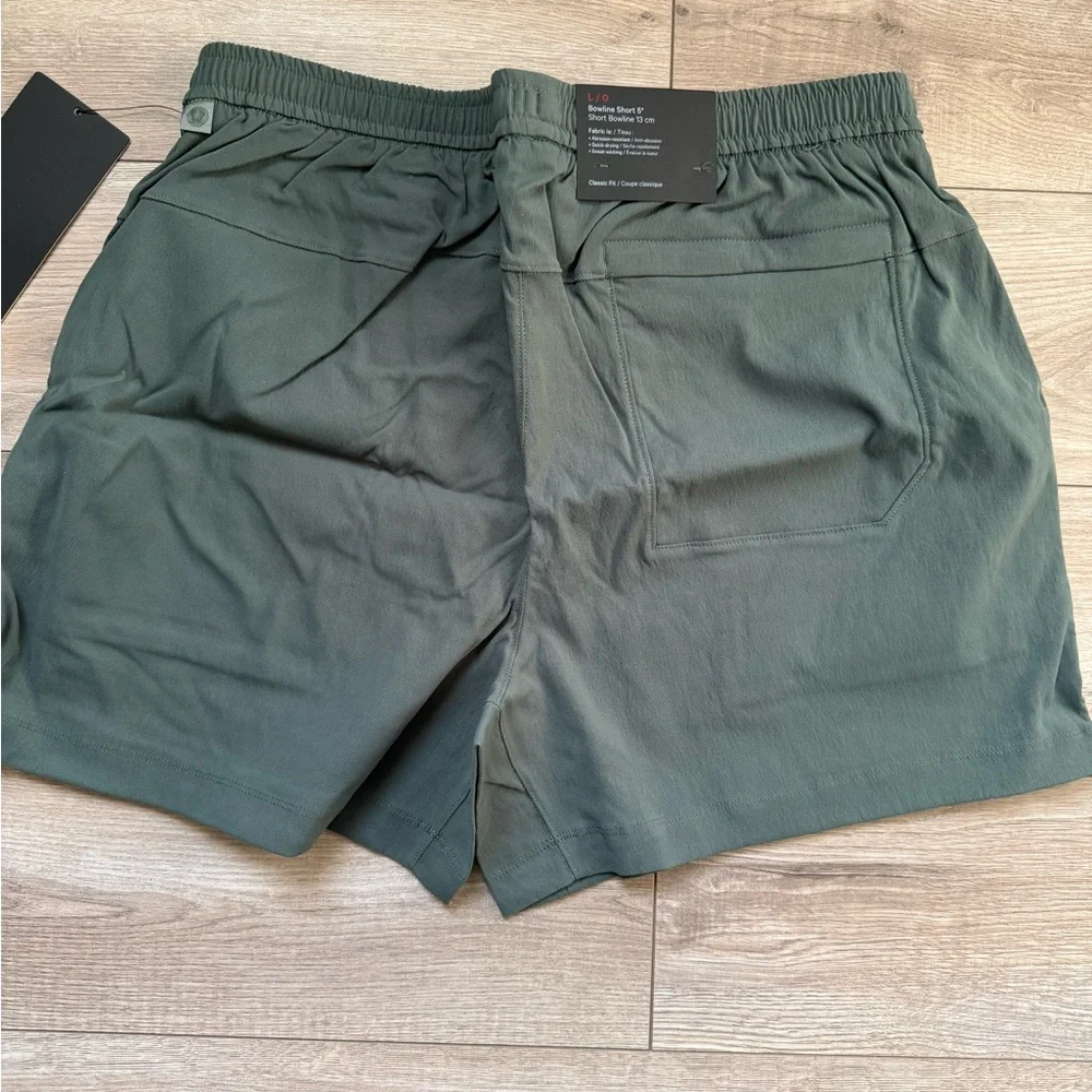 NWT Lululemon Men’s Bowline Short 5” Size L Dark Forest - Picture 2 of 3